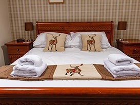 Smiddy King-size bed